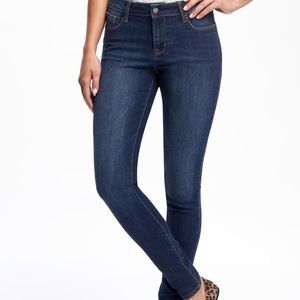 Old Navy dark wash skinny jeans